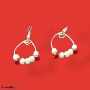 Rin's Unique Boutique - Handmade - Vampire Teeth Earrings